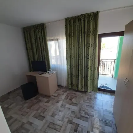 Sunrise Affittacamere *